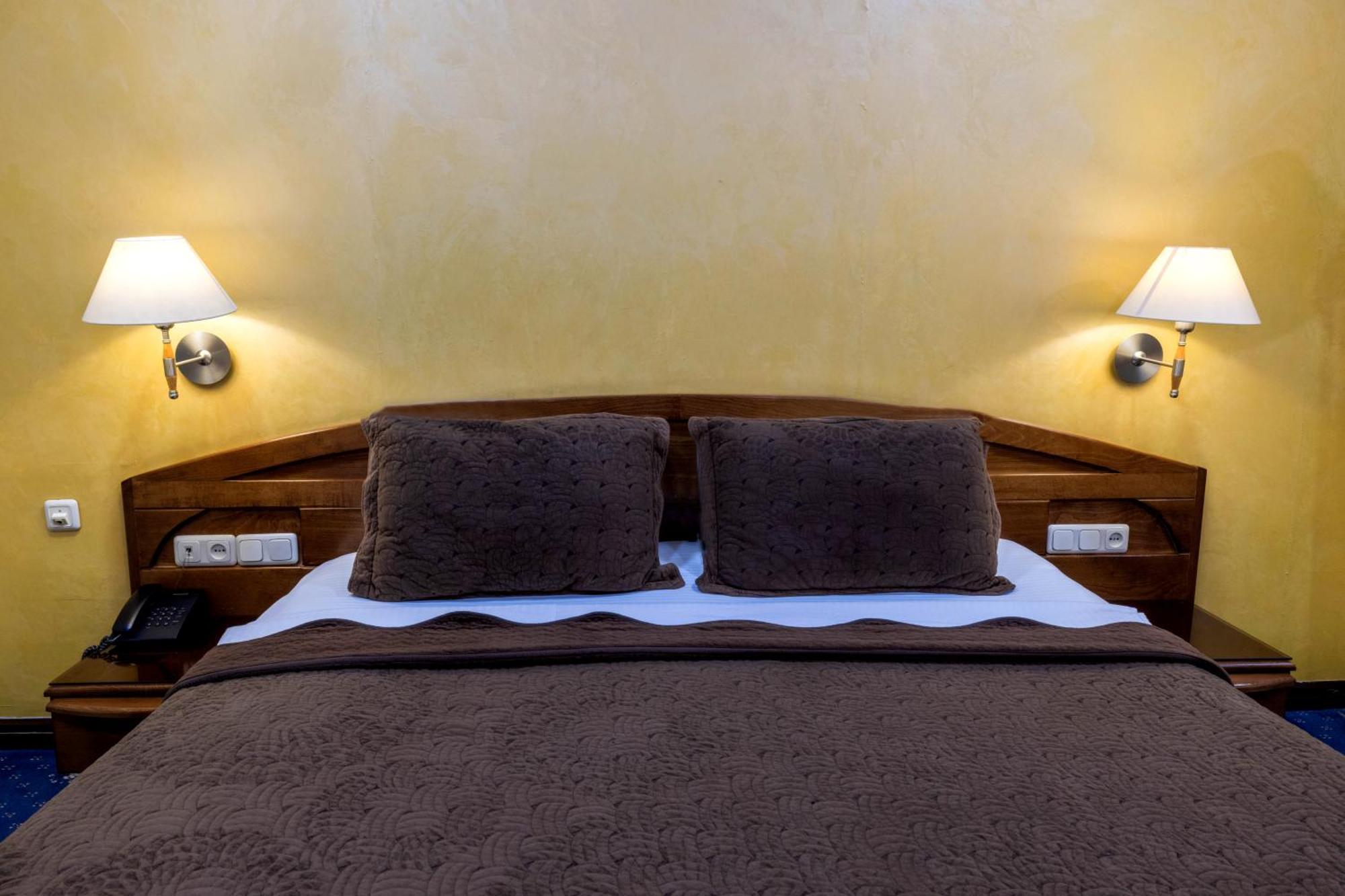 Ararat Hotel エレバン エクステリア 写真
