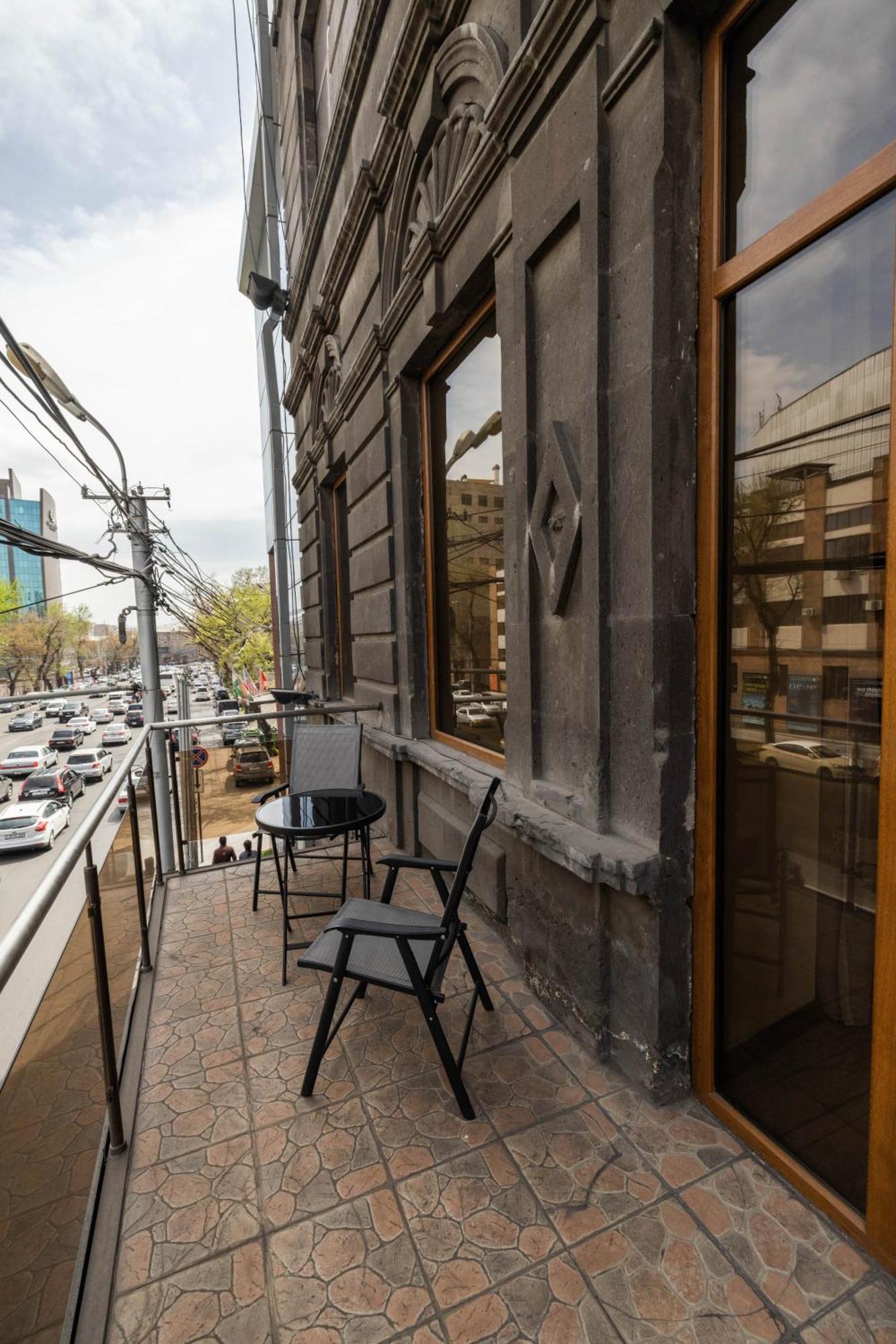 Ararat Hotel エレバン エクステリア 写真