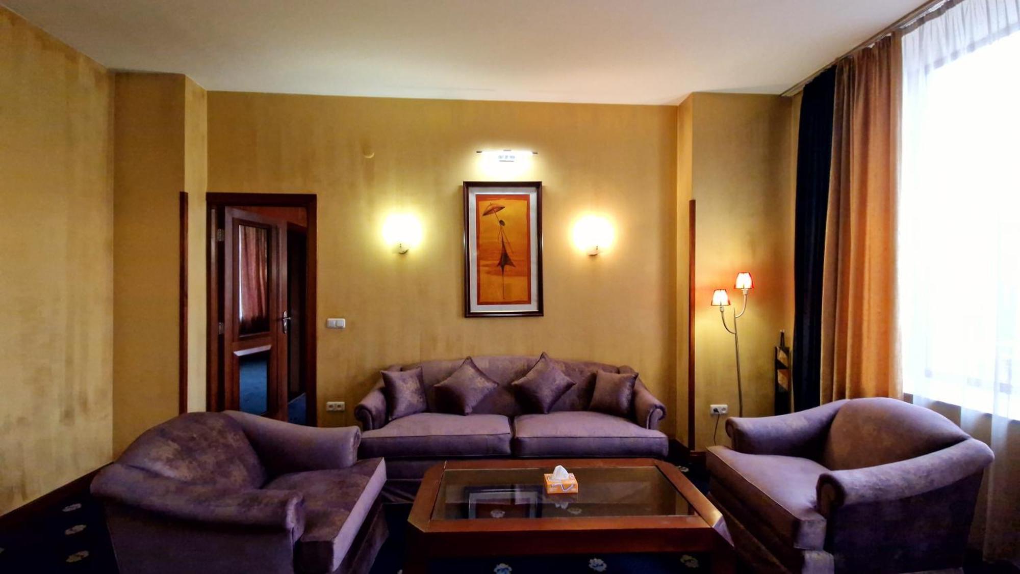 Ararat Hotel エレバン エクステリア 写真