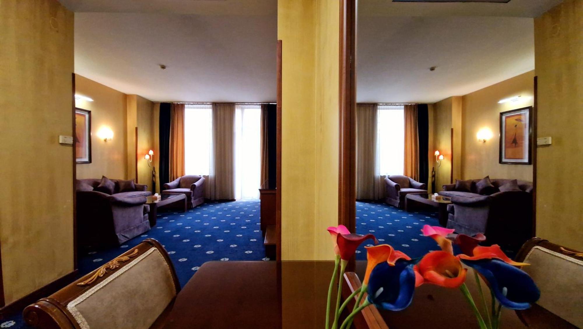 Ararat Hotel エレバン エクステリア 写真